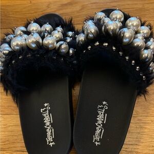 Jeffrey Campbell Jova Pearl Slides -size 8